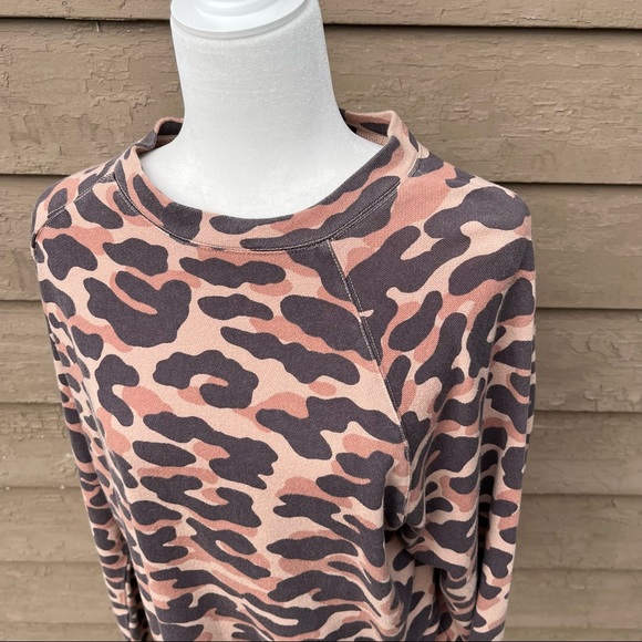 Monrow animal print camo raglan slouchy sweatshirt! - Picture 3 of 7